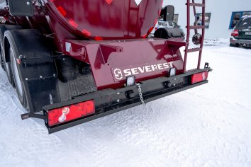 Заднее защитное устройство