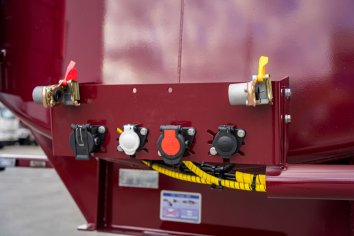 Пневмо и электро розетка