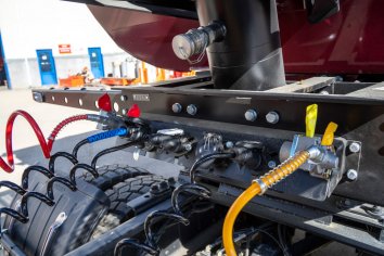 Панель с разъемами подключения