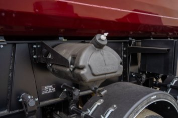 Умывальник с дозатором под жидкое мыло