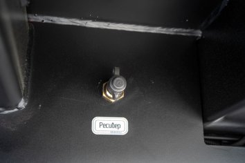 Штуцер подкачки колес