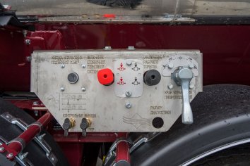 Панель управления тормозной системой и пневмоподвеской