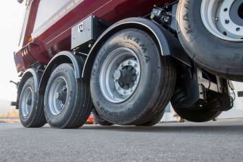 Подъемная ось