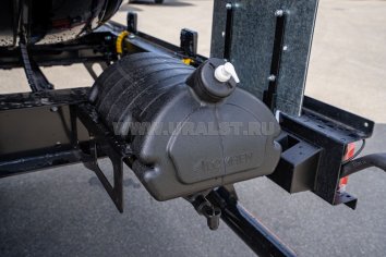 мывальник с емкостью и дозатором под жидкое мыло