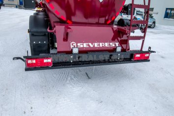 Заднее защитное устройство