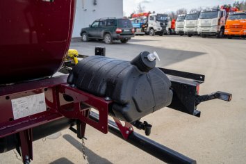 Бак для воды с краном и дозатором под жидкое мыло