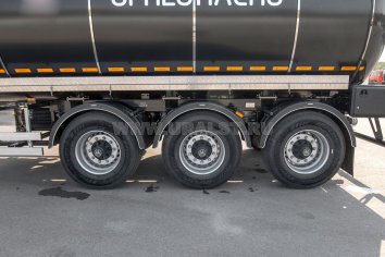 Оси полуприцепа