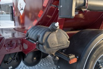 Бак для воды с краном и дозатором под жидкое мыло