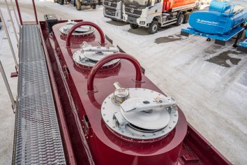 Заливные горловины в едином коробе