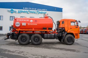 Автоцистерна вакуумная нефтепромысловая АКН-10 КО