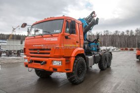Седельный тягач с КМУ ИМ-240 УСТ 5453 Камаз 43118