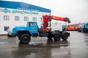 Седельный тягач Урал 4320 с краном-манипулятором ИТ-200
