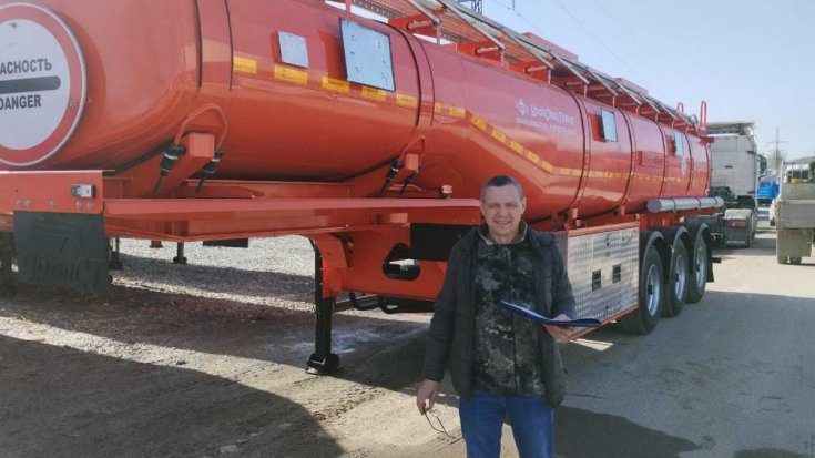 Купил автоцистерну ППЦ 28-32-3Н рамная, насос, пневмоподвеска CCУ 1415