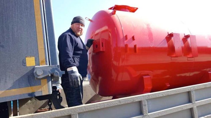 Купил цистерну с надрамником АКН (МВ) 10-ОД УСТ Камаз, Урал