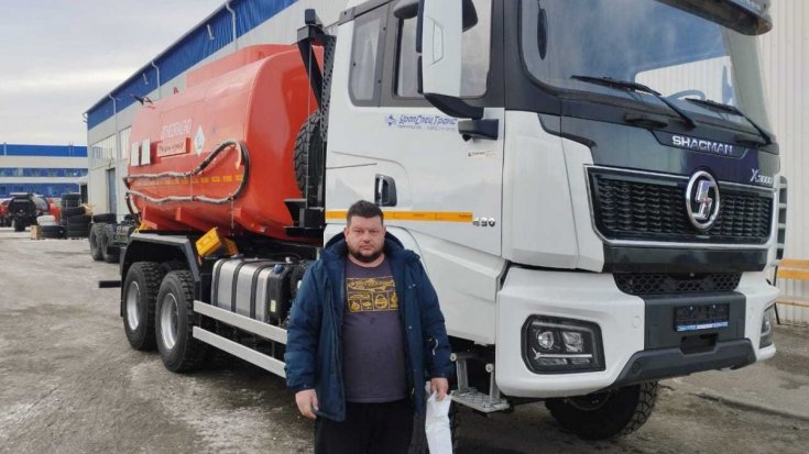 Купил автотопливозаправщик АТЗ-17-2 два отсека, УВТ-40 SHACMAN SX32586 6х6 + АТЗ-18-2 (9+9), УВТ-40, SHACMAN SX32586 6х4