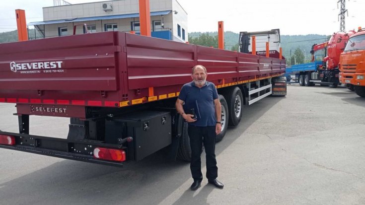 Полуприцеп бортовой для тягача DAF