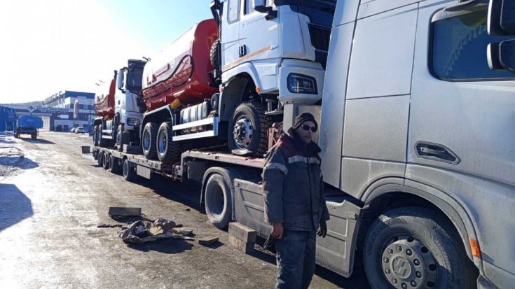 Купил автотопливозаправщик АТЗ-17-2 два отсека, УВТ-40, SHACMAN SX32586 6х6 (4 ед.)