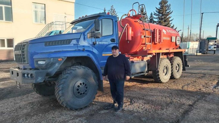 Автоцистерна АКН-10 КО Урал NEXT 4320-72, ревиз. люк, подогрев слив.ДОПОГ, УВЭОС в работе