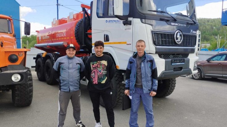 КУПИЛ АВТОТОПЛИВОЗАПРАВЩИК АТЗ-12-2Б УВТ-25 УСТ 5453 SHACMAN SX32586 6Х6 (2 ЕД.) 1