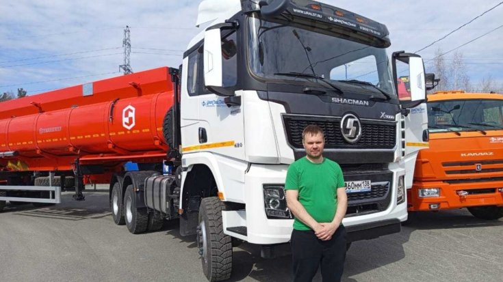 Купил Тягач УСТ 5453 SHACMAN (2 ед.), Полуприцеп цистерну ППЦ 30П-24Д УСТ 9465 рамная ССУ 1450 нерж (2 ед.)