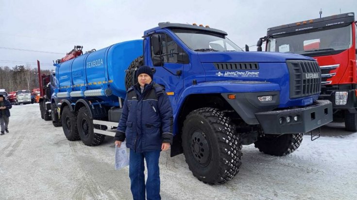 Купил автоцистерну АЦВ-10Т УСТ 5453 Урал NEXT 4320-6951-72 (6 ед.)