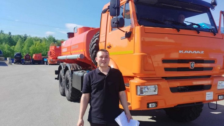 Купил автотопливозаправщик АТЗ-10Б УСТ 5453 Камаз 43118