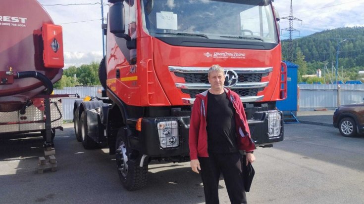 Купил тягач АМТ N.V. 632910 (6х6) шины 315/80R22.5 ДОПОГ