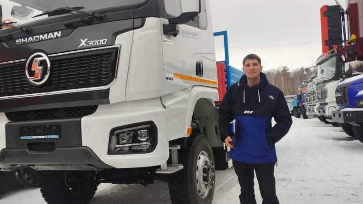 Купил автомобиль бортовой контейнеровоз SHACMAN SX42586V 6х6 ДОПОГ 