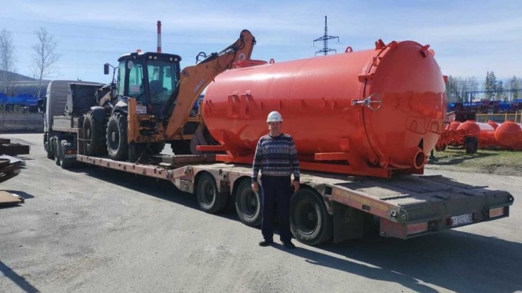 Купил цистерну с надрамником АКН (МВ) 10-ОД 