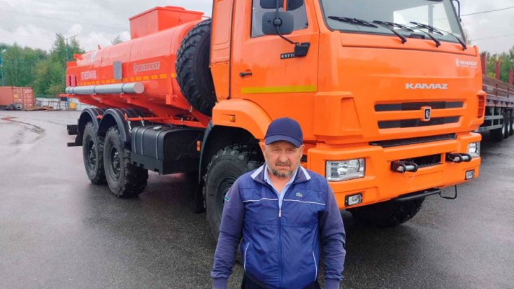 Купил автотопливозаправщик АТЗ-12Б УСТ 5453 Камаз 43118 (2 ед.)