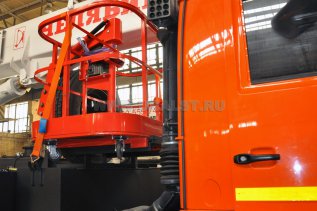 Автокран ЧЕЛЯБИНЕЦ с монтажной люлькой