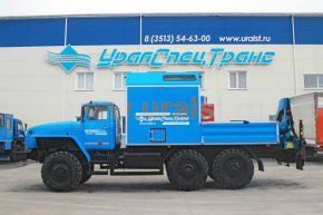 Фургон Урал АНРВ с краном манипулятором