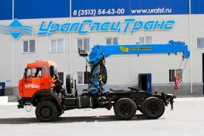 Седельный тягач Камаз с КМУ