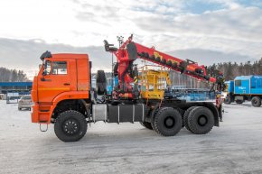 Седельный тягач с КМУ ИТ-200 (тросовый, люлька, бур) УСТ 5453 Камаз 65225