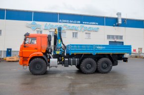 Бортовой автомобиль с КМУ ИМ-150 УСТ 5453 Камаз 43118 сп.м