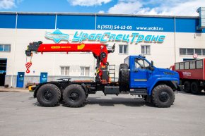 Седельный тягач Урал NEXT с краном-манипулятором