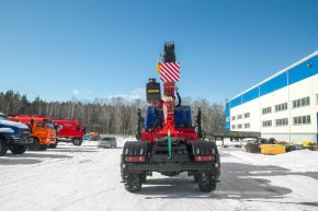 Седельный тягач с КМУ ИТ-180 (тросовый) УСТ 5453 Урал NEXT 4320-74 